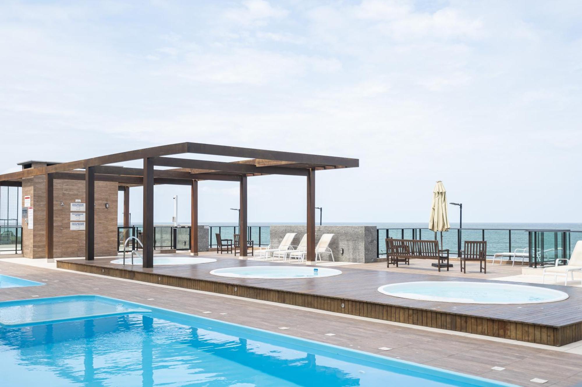 Aptos Completos Com Vista Mar Pe Na Areia Em Barra Velha Em Condominio Resort Com Spa, Piscina, Quadra De Futebol, Sala De Jogos, Brinquedoteca, Complexo Com Diversos Comercios Exterior foto