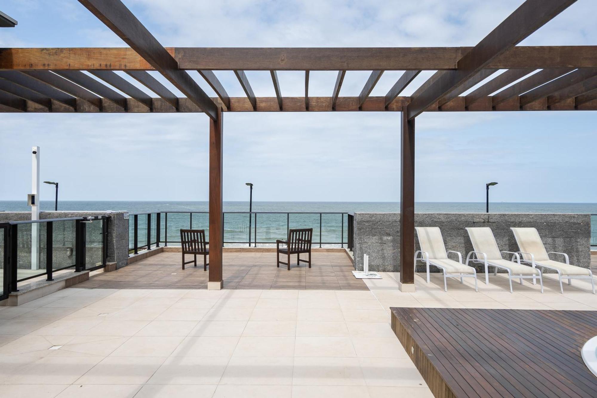 Aptos Completos Com Vista Mar Pe Na Areia Em Barra Velha Em Condominio Resort Com Spa, Piscina, Quadra De Futebol, Sala De Jogos, Brinquedoteca, Complexo Com Diversos Comercios Exterior foto